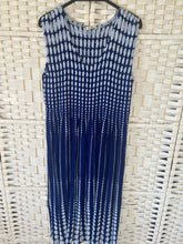 Load image into Gallery viewer, ANNIE Sleeveless Shirred Midi Dress