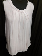 Load image into Gallery viewer, Sleeveless silk top (camisole)