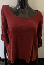Load image into Gallery viewer, Italian cotton and linen top