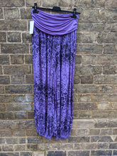 Load image into Gallery viewer, Harem Trousers - Lightweight Faded Vintage Print