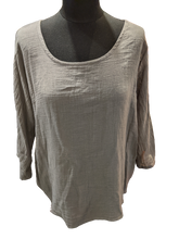 Load image into Gallery viewer, Italian cotton and linen top