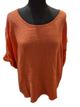 Load image into Gallery viewer, Italian cotton and linen top