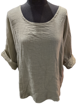 Load image into Gallery viewer, Italian cotton and linen top