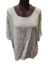 Load image into Gallery viewer, Italian cotton and linen top