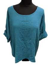 Load image into Gallery viewer, Italian cotton and linen top