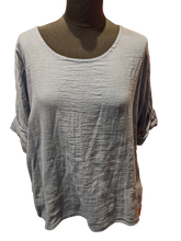 Load image into Gallery viewer, Italian cotton and linen top