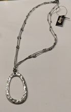 Load image into Gallery viewer, Hammered Oval Necklace Set