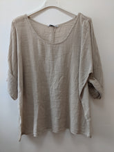 Load image into Gallery viewer, Italian cotton and linen top