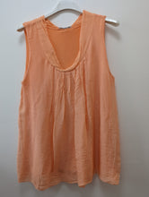 Load image into Gallery viewer, Sleeveless silk top (camisole)