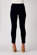 Load image into Gallery viewer, Robell Rose 09 Capri Trousers