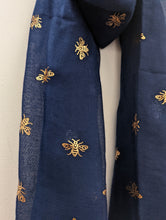 Load image into Gallery viewer, SCARF FOIL DESIGN - Bees Pattern