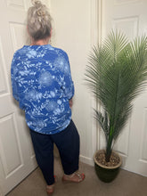 Load image into Gallery viewer, AMELIA 3 Button Patterned Shirt
