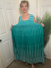 Load image into Gallery viewer, WENDY Sleeveless Shirred Maxi Dress
