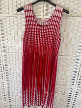 Load image into Gallery viewer, ANNIE Sleeveless Shirred Midi Dress
