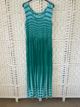 Load image into Gallery viewer, WENDY Sleeveless Shirred Maxi Dress
