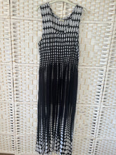 Load image into Gallery viewer, WENDY Sleeveless Shirred Maxi Dress
