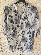 Load image into Gallery viewer, AMELIA 3 Button Patterned Shirt

