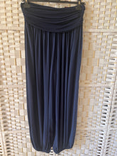 Load image into Gallery viewer, URSULA Plain Harem Trousers
