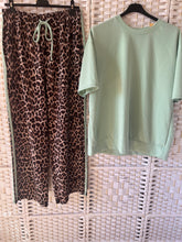 Load image into Gallery viewer, DEBBIE 2 Piece Leisure Set
