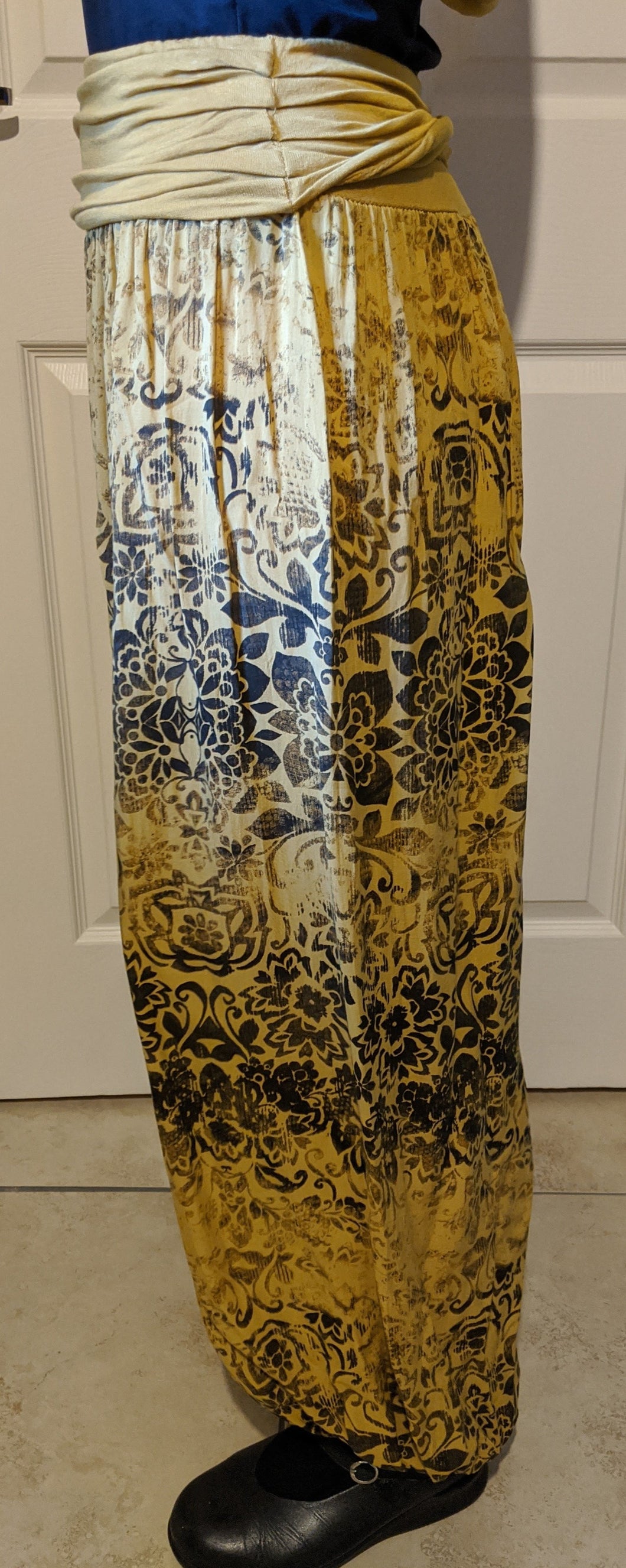 Harem Trousers - Lightweight Faded Vintage Print