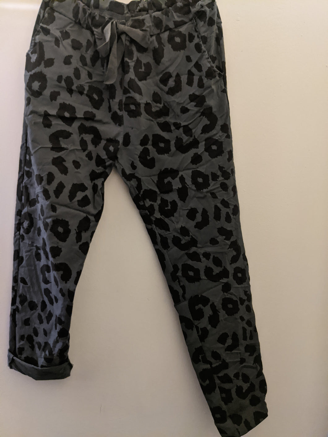Super Stretch 'Magic' Trousers with Jaguar Print