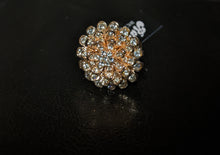 Load image into Gallery viewer, Statement Flower Burst Ring
