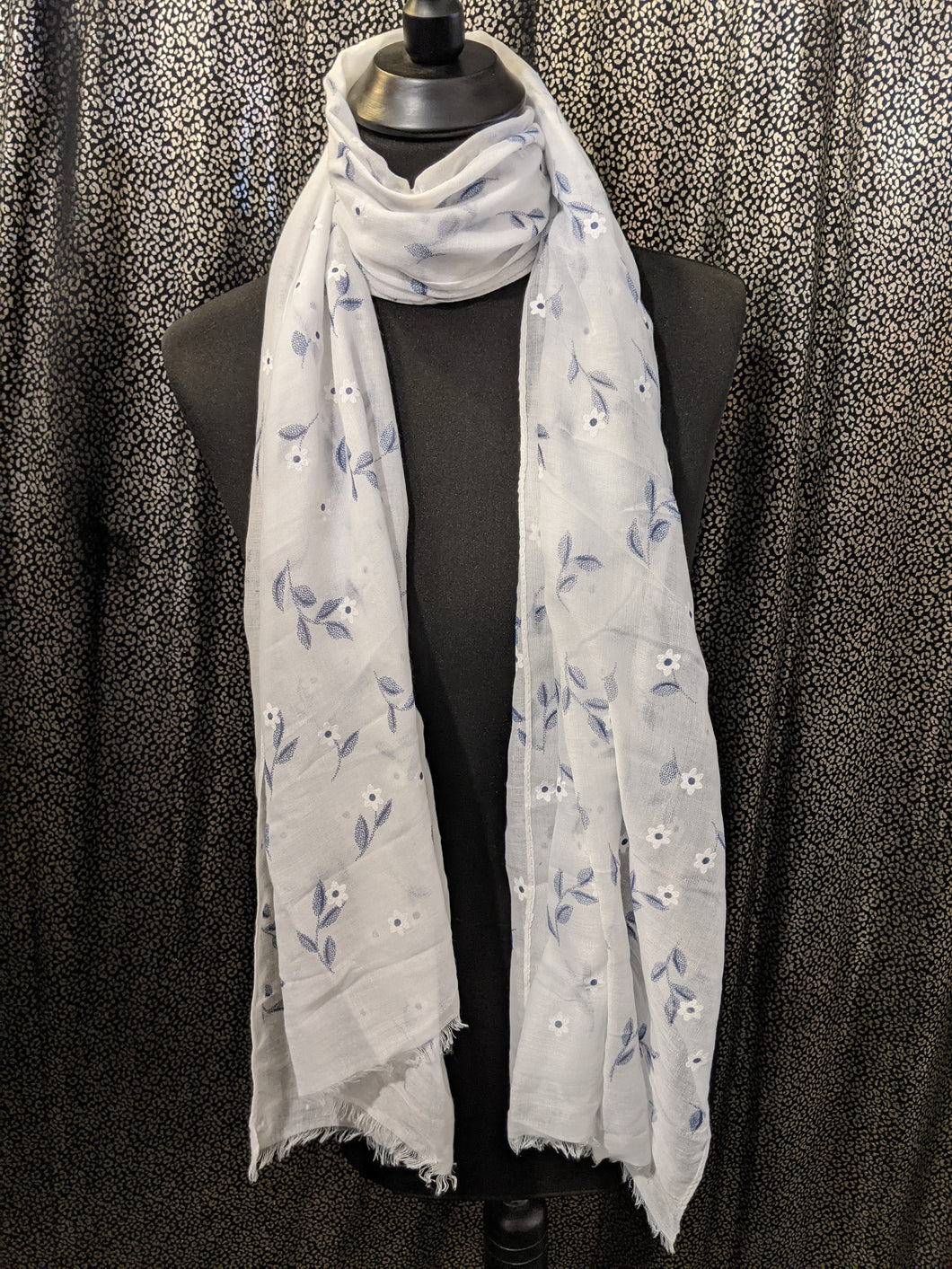 SCARF DELICATE FLORAL DESIGN - with Dotty Printed Leaves in White/Navy