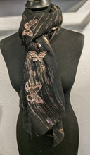 Load image into Gallery viewer, Magnetic Scarf Fastener/Brooch Embossed Butterfly
