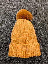 Load image into Gallery viewer, Soft Chenille Bobble Hat
